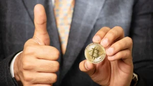thumzup-media-eyes-billion-dollar-future-with-bitcoin-and-altcoin-treasury