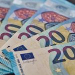 Dogecoin at a Crossroads: Breakout Potential or Bubble Risk in the Next Memecoin Cycle?