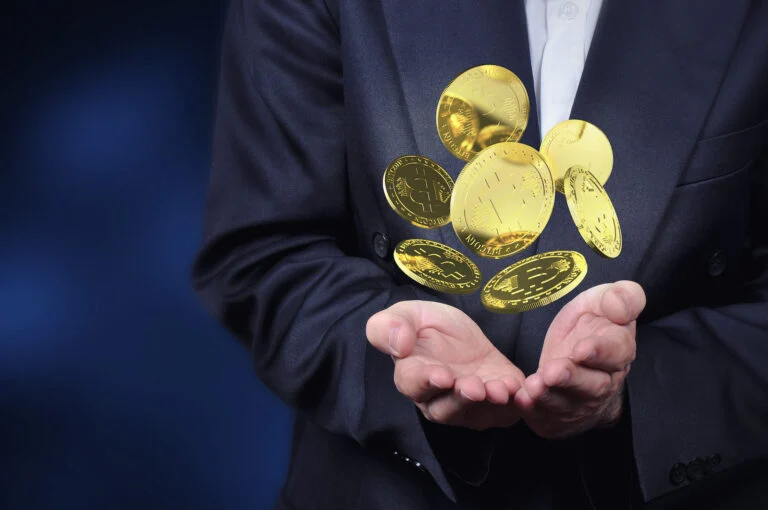 bitcoin-outstretched-hands-768x510